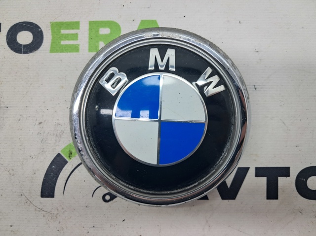 Емблема на кришку багажника, фірм.значок 51147364375 BMW