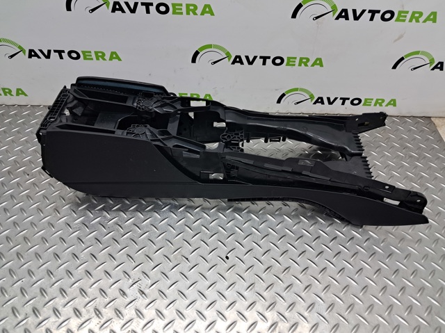 Центральна консоль торпеди 51169288907 BMW