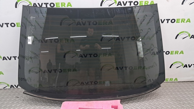 Скло автомобільне заднє 51317388750 BMW