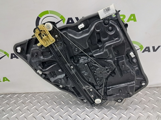 Склопідйомник задніх правих дверей 51337487088 BMW