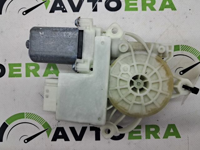 Мотор склопідйомника дверей задніх, правих 51358495868 BMW