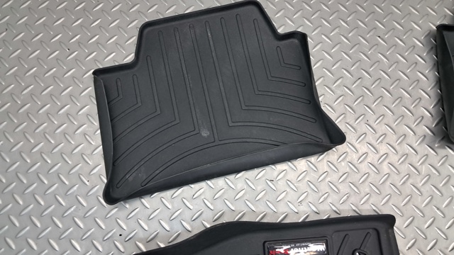 Комплект килимів 51472461168 BMW