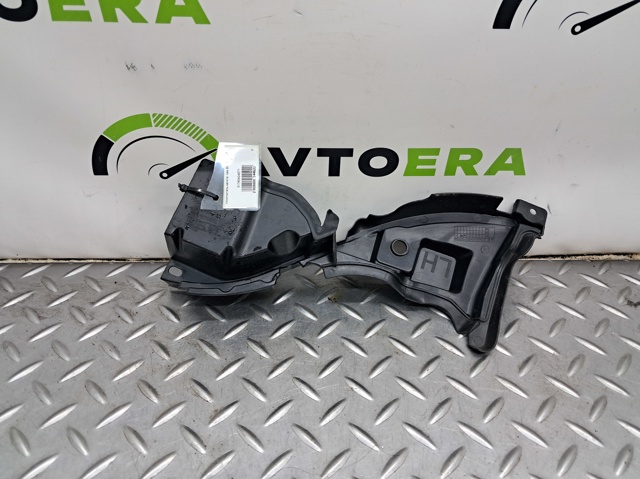 Накладка ринви задня ліва 51765A04E71 BMW