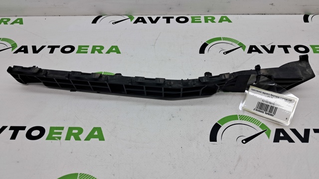 Кронштейн бампера заднього, правий 5215578010 TOYOTA