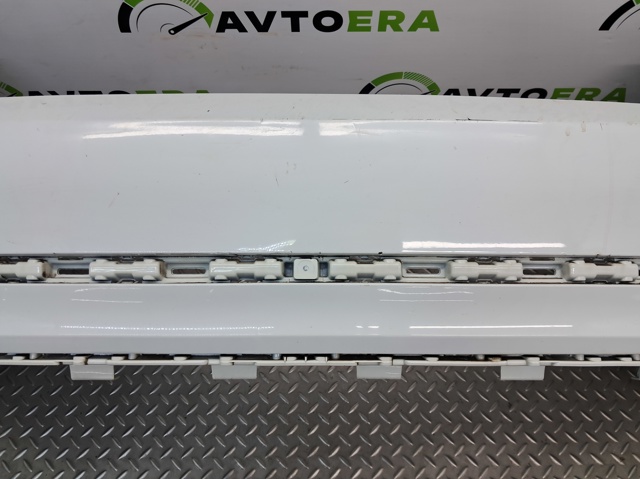 Буфер (бампер) задній 561807421KGRU VAG
