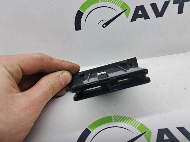 Відсік для окулярів 5N08583731QB VAG