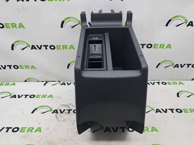Консоль центральна панелі керування 5N0863323K82V VAG