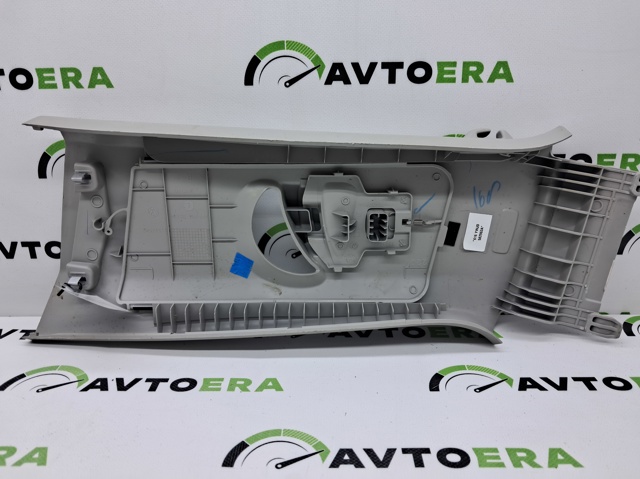 Обшивка стійки кузова внутрішня, середня права 5NN867244ARM5 VAG
