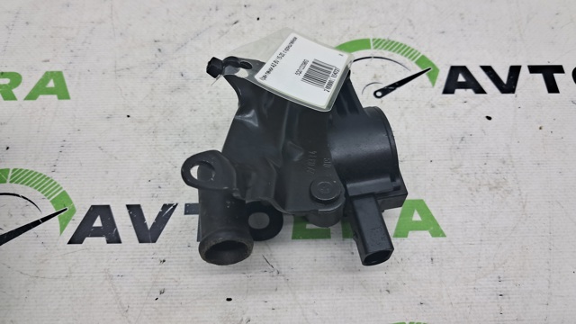 Регулюючий клапан охолоджувальної рідини 5Q0122096G VAG