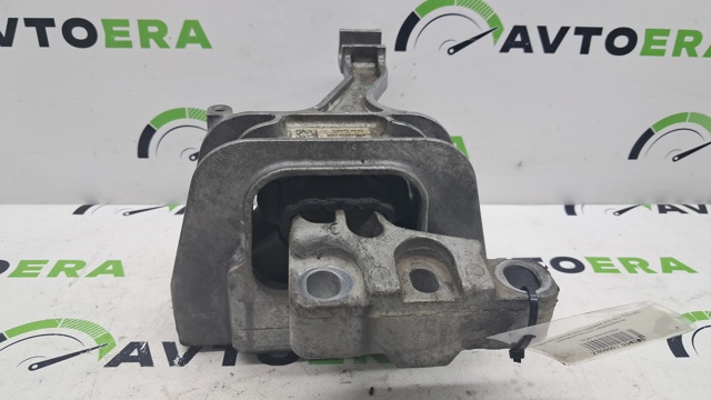 Права опора двигуна 5Q0199262BK VAG