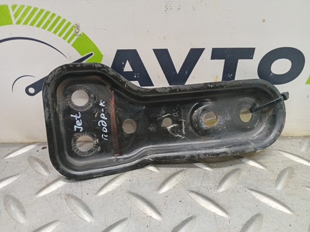 Кронштейн передньої балки 5Q0199518G VAG