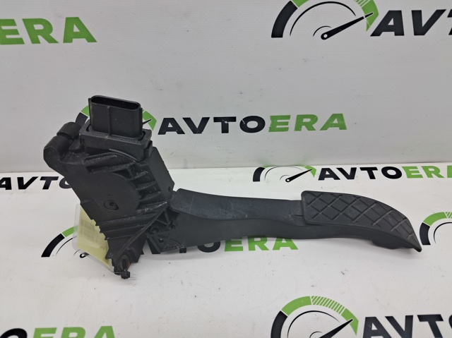 Педаль акселератора Ауді Ку 3