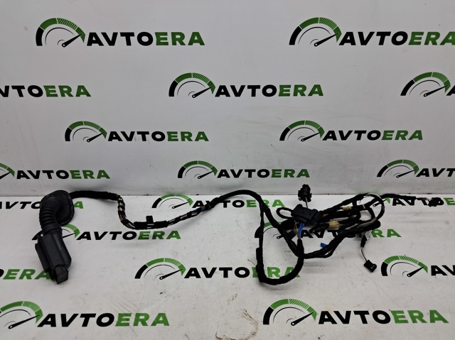 Електропроводка задніх дверей 61126812218 BMW