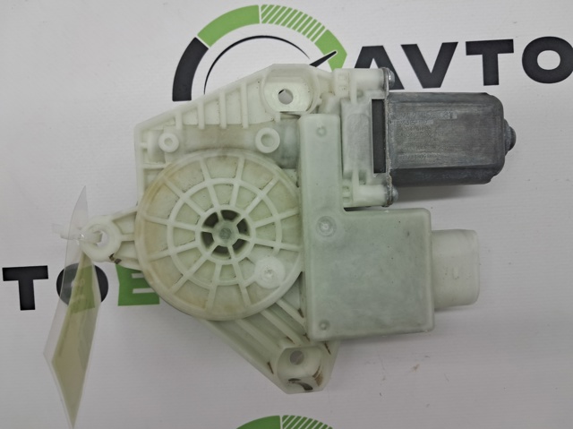 Двигун склопідіймача двері передньої, правої 61355A5C893 BMW