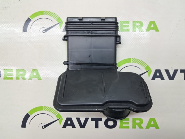Горловина бачка омивача 61667357287 BMW