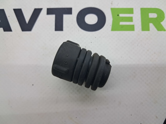 Буфер капота гумовий 628407S00A NISSAN