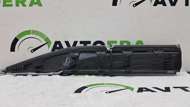 Молдинг переднього лівого крила 638255NA0A NISSAN