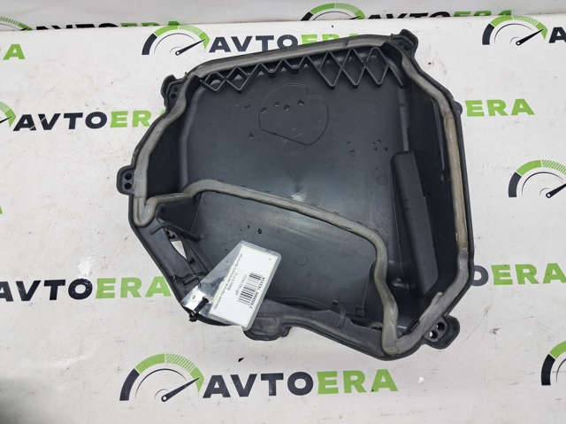 Корпус повітряного фільтра 64119216222 BMW