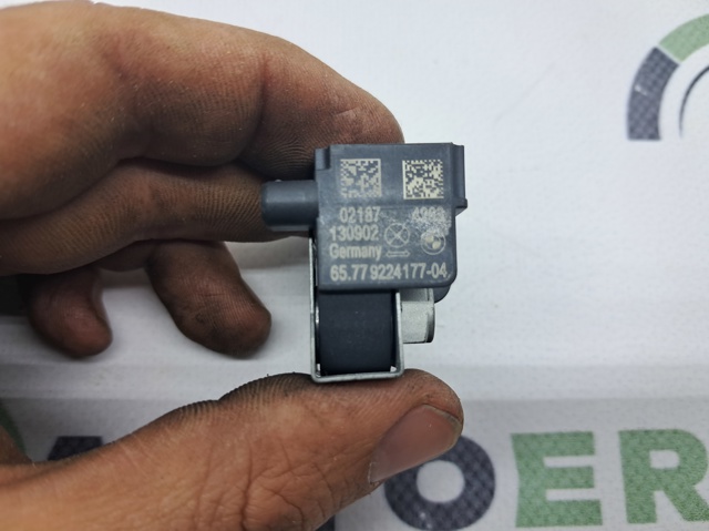 Датчик Ейрбег передній 65779224177 BMW