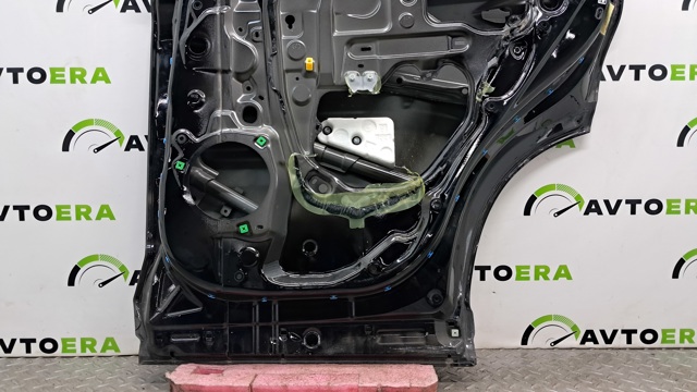 Двері задні в зборі 6700378030 TOYOTA