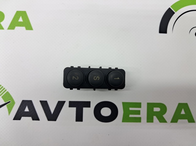 Блок кнопок механізму регулювання сидінь 68052036AB CHRYSLER