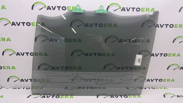 Скло задньої двері лівої 681040R100 TOYOTA