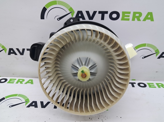 Двигун вентилятора пічки (обігрівача салону) 68232372AB CHRYSLER