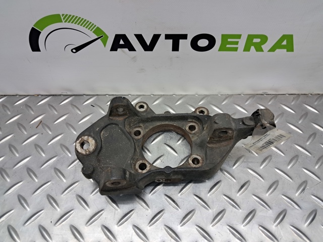 Цапфа поворотного кулака 68246619AA CHRYSLER