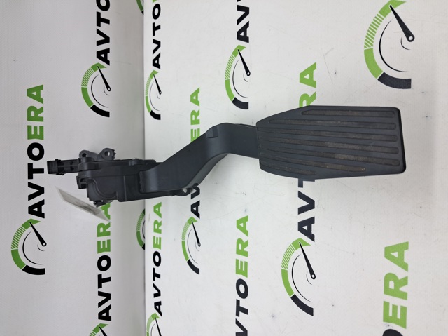 Підаль газу 68247023AA CHRYSLER