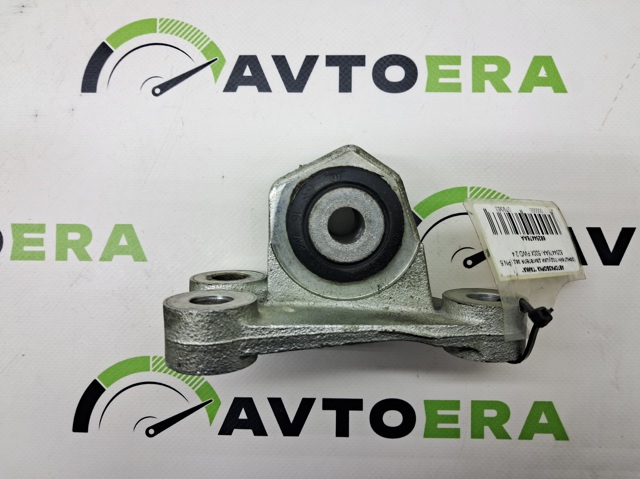 Кронштейн подушки (опори) двигуна, задньої 68254476AA CHRYSLER