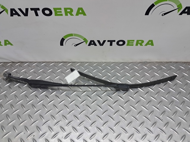 Поводок двірника 68256583AA CHRYSLER