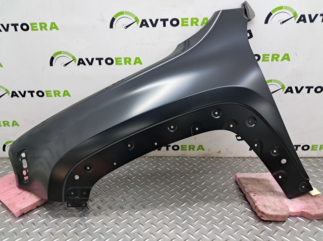 Ліве переднє крило 68263197AA CHRYSLER