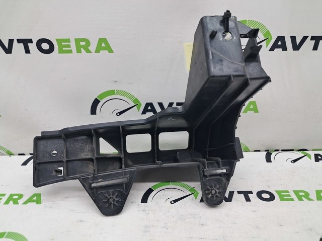 Кронштейн бампера заднього, правий 68287860AA CHRYSLER