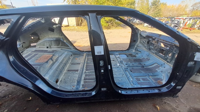 Отвір передніх правих дверей 71120CVA00 HYUNDAI