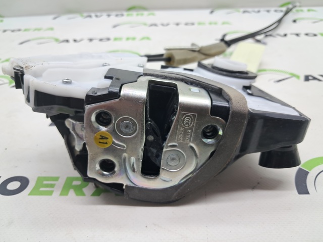 Замок передніх пасажирських дверей 72110T0AA12 HONDA