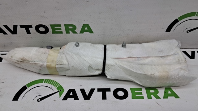 Подушка Айрбег спинки сидіння правого 7391053030 TOYOTA