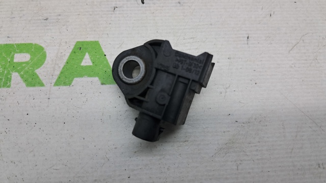 Датчик подушки безпеки 77930TVAA01 HONDA