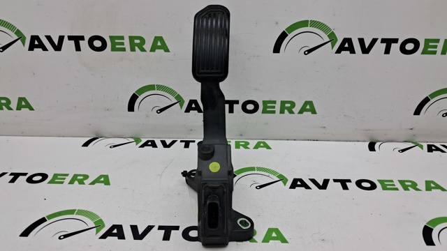 Підаль газу 781100W040 TOYOTA