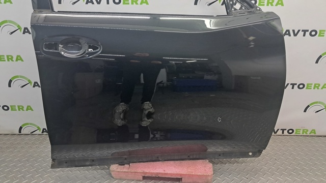 Пасажирські передні двері 801006FL0A NISSAN