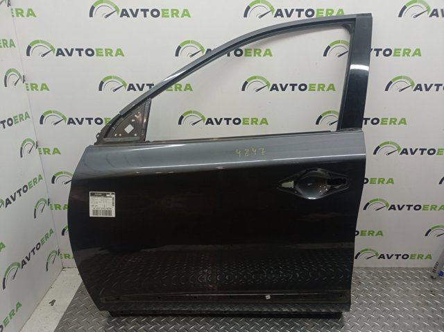 Водійські двері 801013JA0A NISSAN