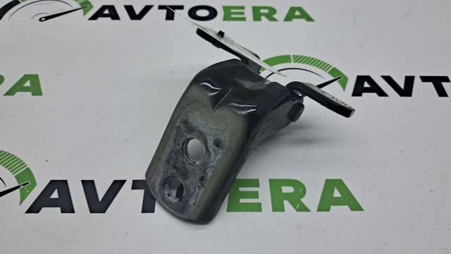 Петля передніх дверей права 804005AA0B NISSAN