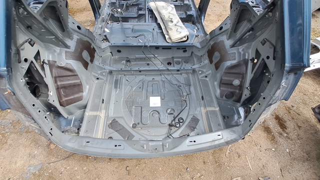 Деталі мотовідсіка задка кузова 80A803093ESTL VAG