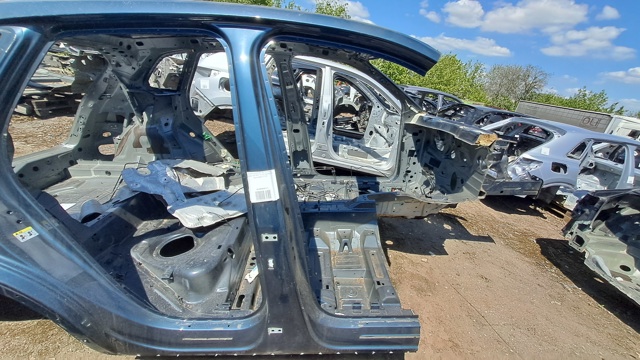 Поріг зовнішній правий 80A809848STL VAG