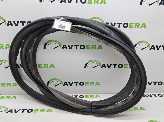 Ущільнювач задніх 3/5-х дверей 80A827705A VAG