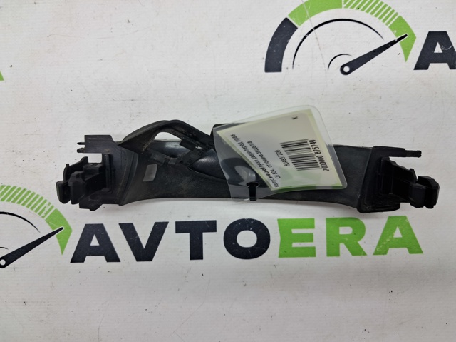 Ручка правих передніх дверей 80A837206 VAG