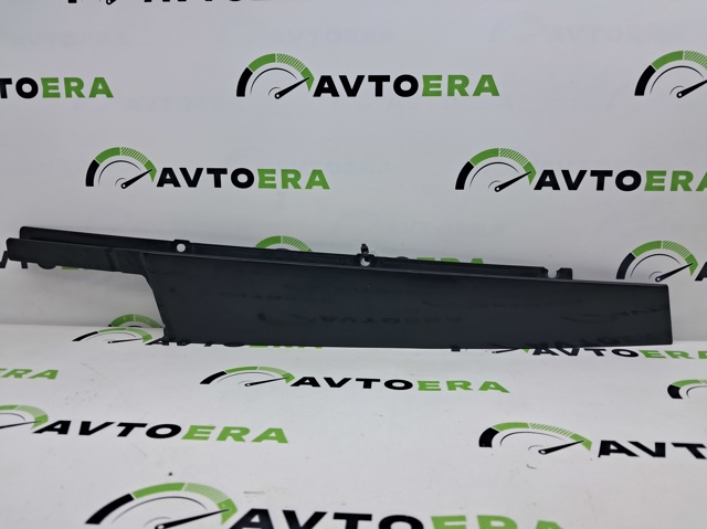 Накладка передніх дверей, правих, вертикальна 80A837902A5FQ VAG