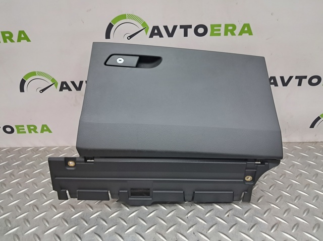 Ящик для рукавичок 80B857035A6PS VAG