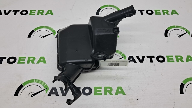 Корпус блока запобіжників 8266342170 TOYOTA