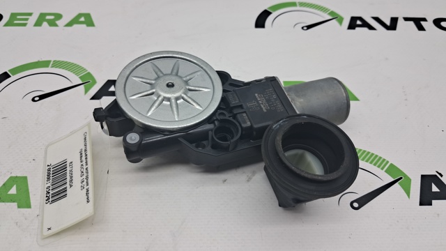 Мотор склопідйомника дверей задніх, правих 827305RB0A NISSAN