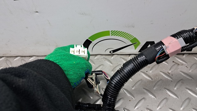 Корпус запобіжників 8274148090 TOYOTA